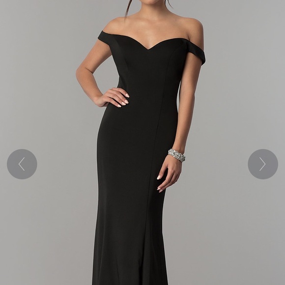 Off the Shoulder Mermaid Gown - Picture 1 of 3